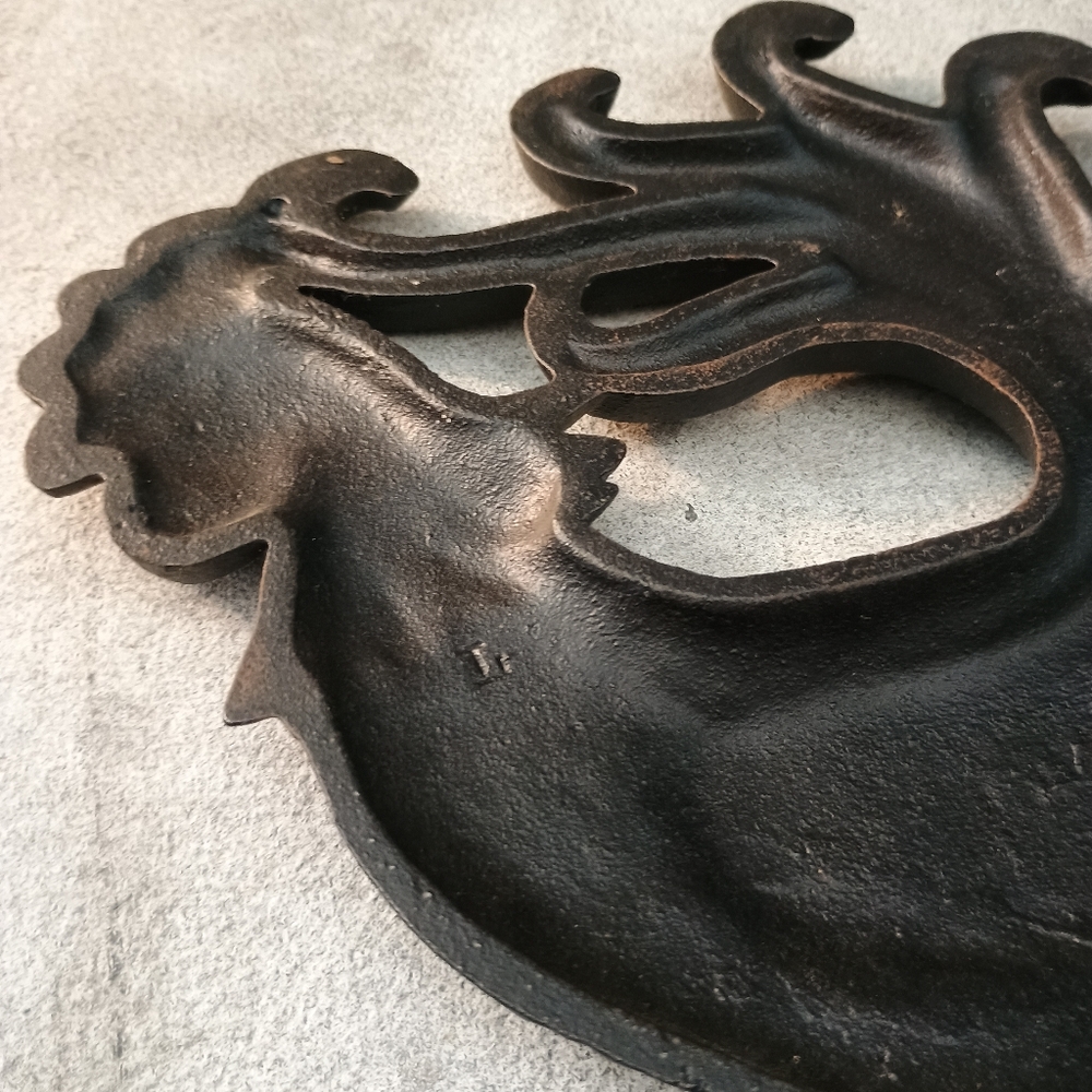 Heavy Cast Iron Rooster Wall Decor, Lodge, Cottagecore, Farmhouse, Country, Boho - Picture 7 of 8
